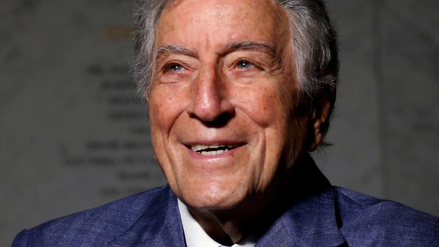 Ca sỹ huyền thoại Tony Bennett qua đời ở tuổi 96